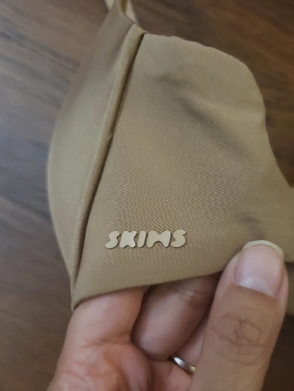 SKIMS Smooth Nude T-Shirt Bra Size 36D Comfortable Everyday Support - Picture 4 of 5